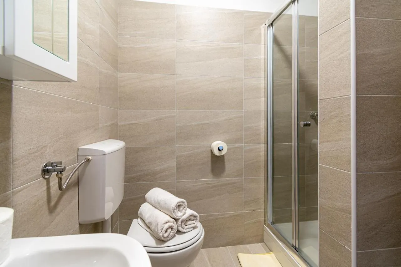 Rooms By The Sea Pasman - 4309