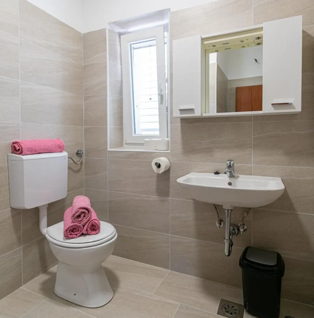 Rooms By The Sea Pasman - 4309 Πανσιόν