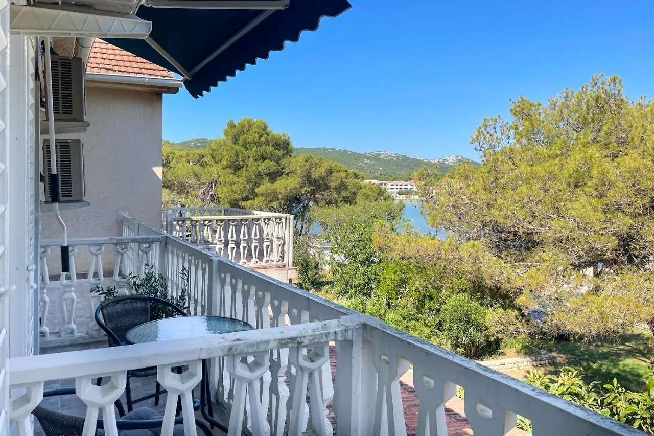 Guest house Rooms By The Sea Pasman - 4309